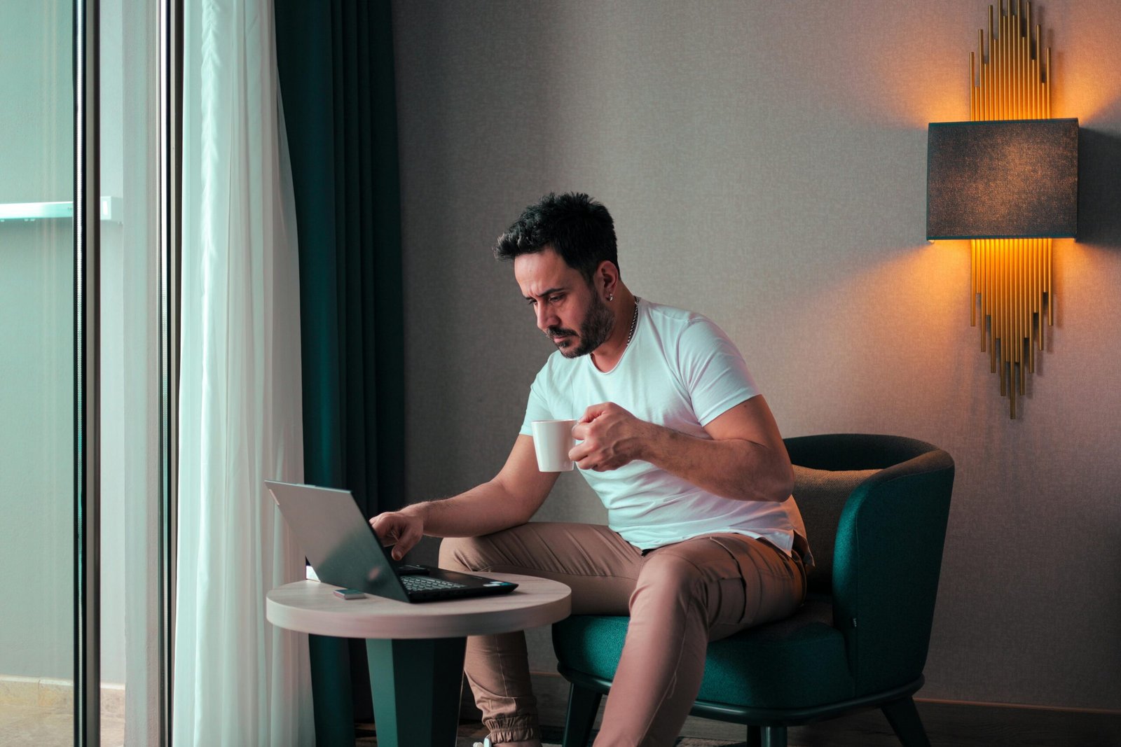 Booking.com commission